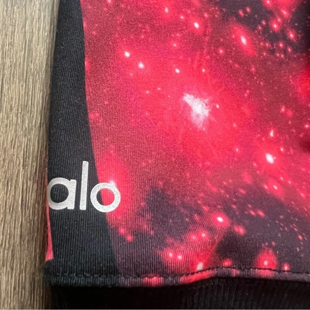 ALO Yoga Red Galaxy Black Goddess Airbrush Leggings stars High Rise Stretch XS